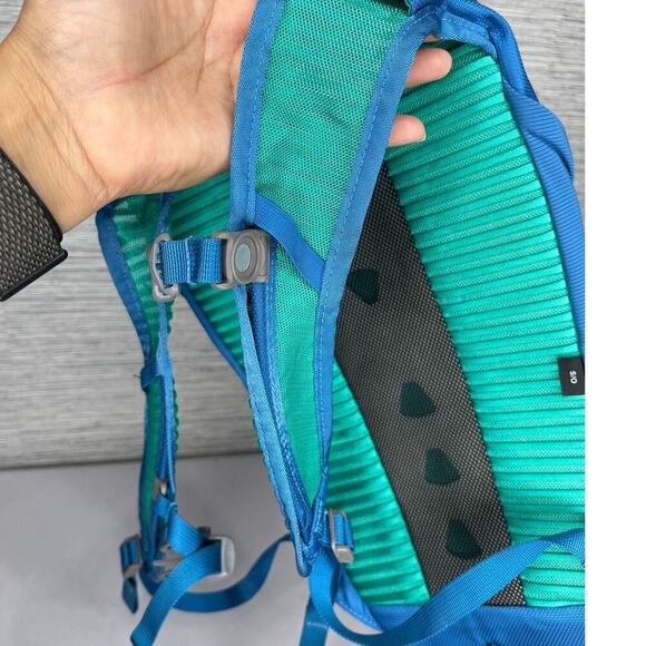 Osprey Sparrow Blue Moki 1.5 Kids Hydration Pack - Picture 6 of 13